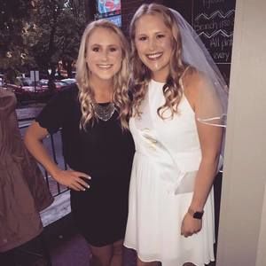 Meet your Posher, Carly